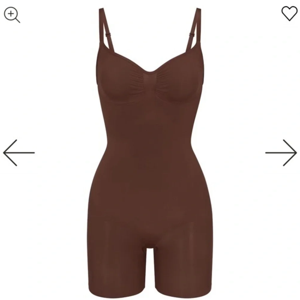 SKIMS SEAMLESS SCUPLT MID THIGH BODYSUIT brown cocoa small